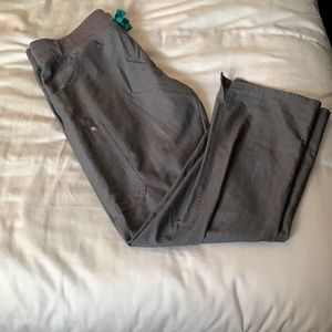 FIGS Graphite Kade™ Cargo Scrub Pants